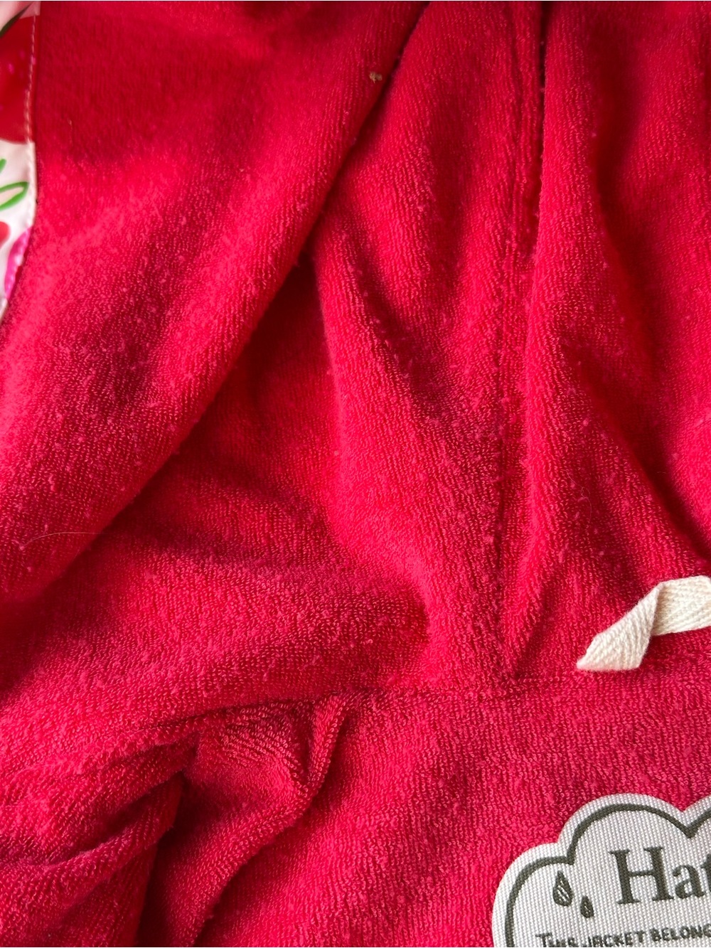 Hatley Strawberries Raincoat size 5 - Picture 9 of 9